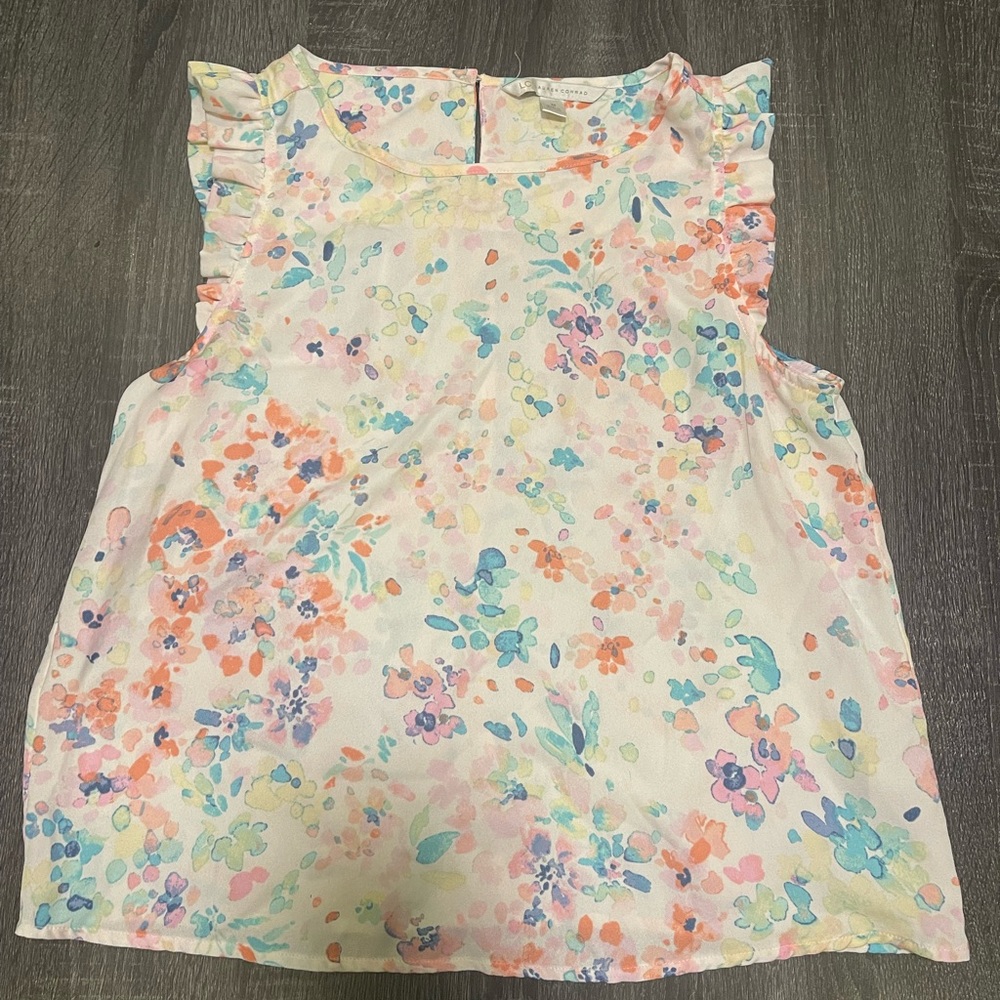 Floral sleeveless blouse